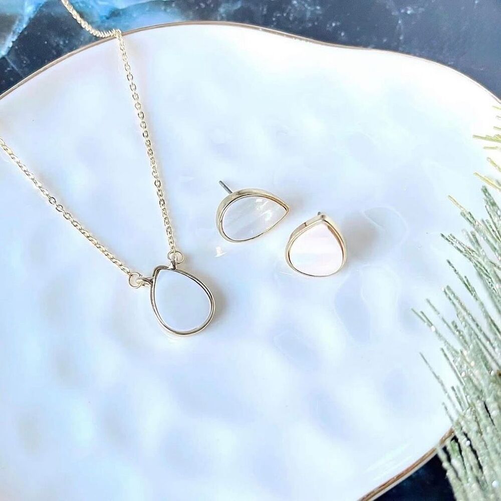 Park Lane | Delaney Necklace and Earring Set | Gold